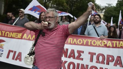 Manifestation contre l'austérité à Athènes (Grèce) le 16 mai 2017. (LOUISA GOULIAMAKI / AFP)