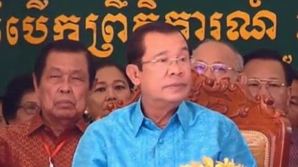 Cambodge : législatives controversées et poigne de fer