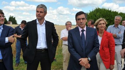 Francois Fillon (C), Laurent Wauquiez et Valerie Pecresse en déplacement près d'Orleans le 9 juillet (AFP PHOTO / ALAIN JOCARD)