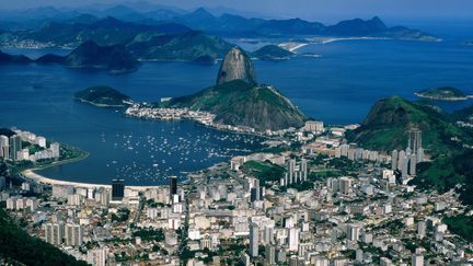 Le paysage de la ville de Rio de Janeiro auréolé du titre de "Premier paysage urbain classé au Patrimoine Mondial de l'Unesco".
 (Eurasia Press / Photononstop)