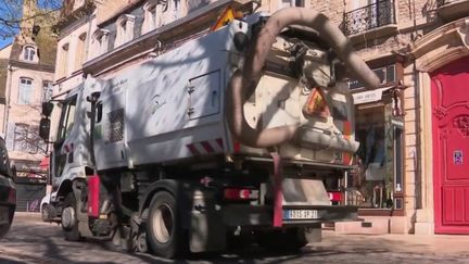 Coronavirus : la décontamination des rues à l’étude en Seinte-et-Marne. (Capture d'écran FRANCE 2.)