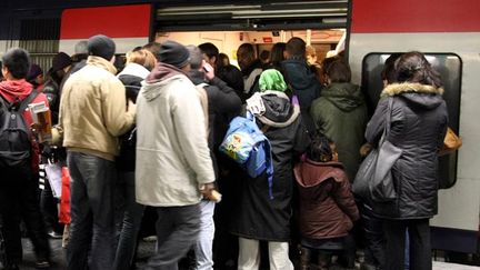 &nbsp; (Les usagers du RER A devraient connaitre une journée pénible © MAXPPP)