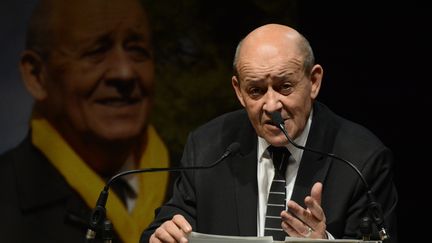 Le ministre de la Défense Jean-Yves Le Drian, samedi 12 décembre 2015 à rennes (Ille-et-Vilaine). (JEAN-FRANCOIS MONIER / AFP)