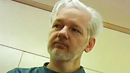 Une photo, publiée le 9 juin 2019, de Julian Assange dans la prison de Belmarsh, à Londres. (RUPTLY / AFP)