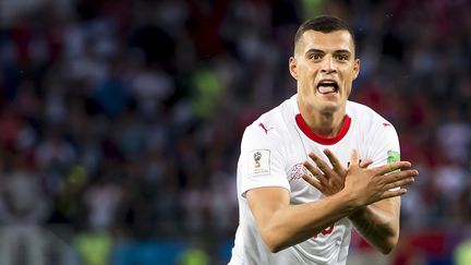 Granit Xhaka lors de la célébration de son but face à la Serbie lors de la Coupe du monde 2018.&nbsp; (LAURENT GILLIERON / KEYSTONE)