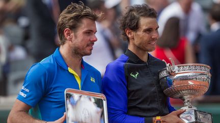 Après deux années blanches à Roland-Garros, Rafael Nadal retrouve les sommets le 11 juin 2017. Il décroche son 10e titre porte d'Auteuil face au Suisse Stanislas Wawrinka, vainqueur en 2015, qui n'a rien pu faire face au Majorquin (6-2, 6-3, 6-1). (ROBERT SZANISZLO / NURPHOTO)