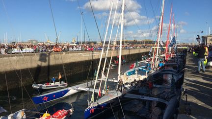 &nbsp; (Les premiers bateaux quittent le port © RF-Fabrice Rigobert)