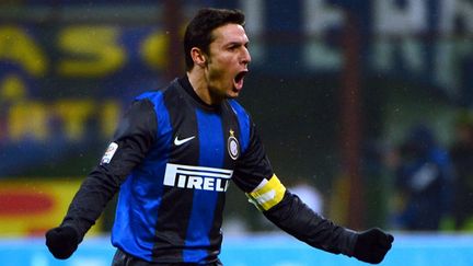 Javier Zanetti (Inter Milan) heureux après la victoire face à Pescara (OLIVIER MORIN / AFP)