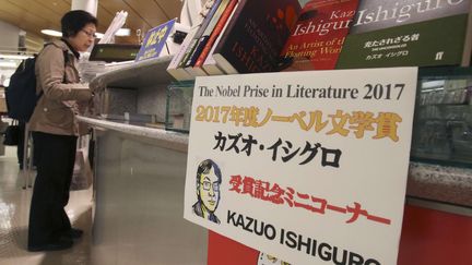 Les livres de Kazuo Ishiguro, prix Nobel de littérature, dans une librairie de Tokyo
 (Koji Sasahara /AP / SIPA)