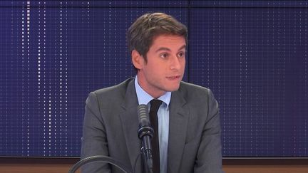 Gabriel Attal,&nbsp;porte-parole du gouvernement était l'invité du "8h30 franceinfo", jeudi 2 septembre 2021. (FRANCEINFO / RADIOFRANCE)