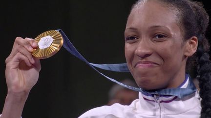 Championne olympique de taekwondo en +67 kg, l'athlète français Althéa Laurin a remporté l’or, samedi 10 août, offrant à la France sa 16ème médaille d’or.