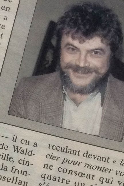 Jean-Claude Courte se plaint depuis des années du manque de médecins dans les campagnes, comme ici, dans un article du Généraliste paru en 1993. (FABIEN MAGNENOU / FRANCEINFO)