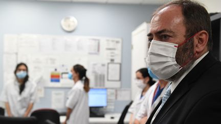 Le ministre de la Santé, François Braun, lors d'une visite à l'hôpital de Créteil, le 4 juillet 2022. (ALAIN JOCARD / AFP)