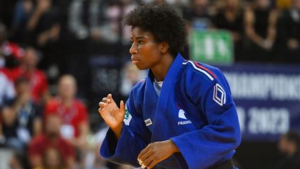 Marie-Eve Gahié lors de la finale des championnats d'Europe de judo dans la catégorie des moins de 70 kg, le 4 novembre 2023 à Montpellier. (SYLVAIN THOMAS / AFP)