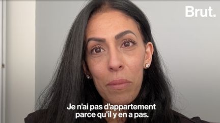 Quotidiennement, Karima s’occupe de ses deux jumeaux, atteints d’une maladie dégénérative et incurable qui limite leurs déplacements. Une tâche compliquée et éprouvante qu’elle réalise dans un logement inadapté au handicap de ses enfants. (BRUT / FRANCEINFO)