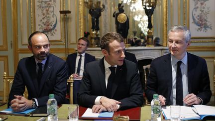 Trois pistes pour financer les mesures annoncées par Emmanuel Macron