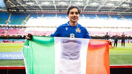 L'Italien Ange Capuozzo après la cinquième journée du Tournoi des six nations contre le pays de Galles, à Cardiff, le 19 mars 2022. (SIMON KING / PROSPORTSIMAGES via AFP)