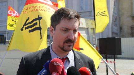 Le secrétaire général de la CGT-Cheminots, Laurent Brun, le 3 mai 2018 à Paris.&nbsp; (JACQUES DEMARTHON / AFP)