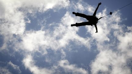 Saut à l'élastique (photo prétexte) (AFP/Jeff Pachoud)