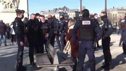 "Convoi de la liberté" : des manifestants sont entrés dans Paris (FRANCE 3)