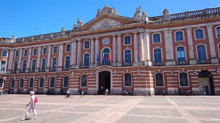 La place du Capitole à Toulouse (Haute-Garonne). Photo d'illustration. (MATHIEU FERRI / RDIO FRANCE)