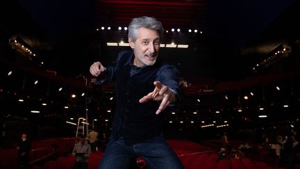 Antoine de Caunes, maître de cérémonie de la 47e édition desCésar sur Canal+. (JOEL SAGET / AFP)