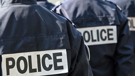 Des policiers à Lille (Nord), le 30 avril 2021.&nbsp; (DENIS CHARLET / AFP)