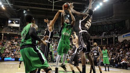 Les Orléanais ont fait chuter l'ASVEL en prolongations. (JOEL PHILIPPON / MAXPPP)