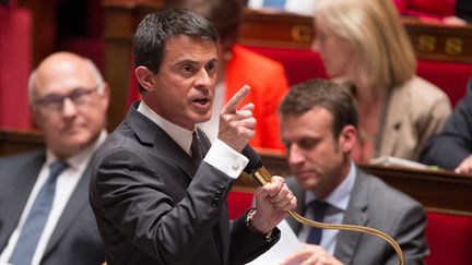 &nbsp; (Manuel Valls a justifié le recours au 49-3 devant les députés socialistes ce mardi matin © MAXPPP)