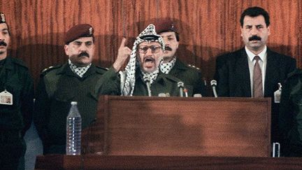 Yasser Arafat, le 12 novembre 1988, à l'ouverture de la session du Conseil national palestinien. (AFP / Nelson Robin)