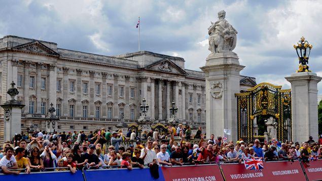 &nbsp; (Le palais de Buckingham, cadre magique pour l'arrivée de la dernière étape anglaise © RF/BS)