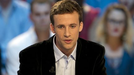 Laurent de Villiers dans "Le Grand Journal" de Canal+, le 2 novembre 2011, pour la promotion de son livre "Tais-toi et pardonne". (FRED DUFOUR / AFP)