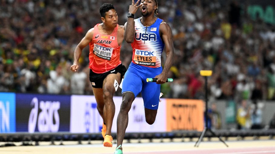 VIDEO. Mondiaux d'athlétisme les EtatsUnis de Noah Lyles s'imposent