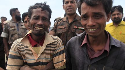 La d&eacute;tresse de migrants birmans, arr&ecirc;t&eacute;s par les autorit&eacute;s du Bangladesh &agrave; Teknaf (Bangladesh) en tentant de passer la fronti&egrave;re ill&eacute;galement, le 18 juin 2012. (ANDREW BIRAJ / REUTERS)