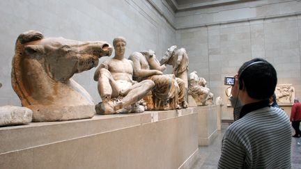 Les frises du Parthénon datant de l'antiquité grecque sont exposées au British Museum, le 21 mai 2008. (OLIVIER BOITET / MAXPPP)