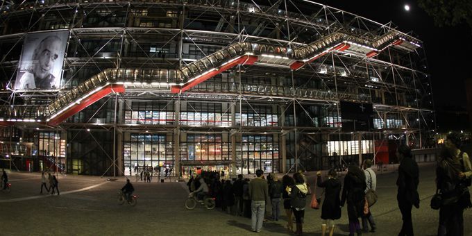 File d&#039;attente devant le centre Pompidou, à Paris, lors de la précédente Nuit des musées (14/05/2011)
 (AFP / Pierre Verdy)