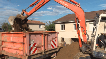 Inondations en Ardèche : une semaine après les crues, les habitants de Limony livrés à eux-mêmes