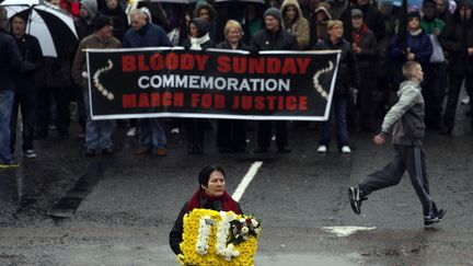 C&eacute;r&eacute;monie de comm&eacute;moration du Bloody Sunday, &agrave; Londonderry (Irlande du Nord), le 29 janvier 2012. (CATHAL MCNAUGHTON / REUTERS)