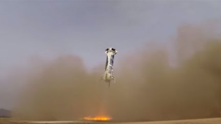 &nbsp; (Retour à terre du lancer New Shepard de Blue Origin © extrait vidéo Blue Origin)