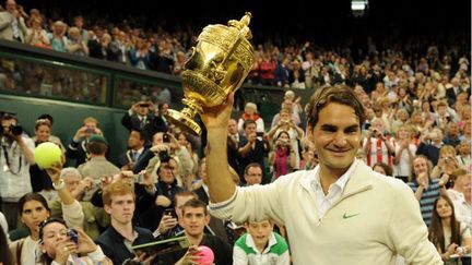 Roger Federer avec son 7e trophée de Wimbledon