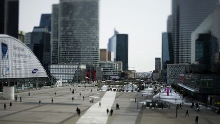 L'esplanade de la Défense. Le quartier d'affaires au Nord de Paris. Photo d'illustration. (FRED DUFOUR / AFP)