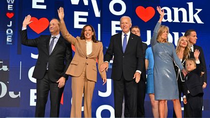 Kamala Harris et Joe Biden au premier jour de la Convention démocrate à Chicago, le 19 août 2024. (ROBYN BECK / AFP)