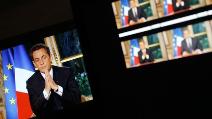 Jeudi 27 octobre, le pr&eacute;sident de la R&eacute;publique Nicolas Sarkozy s'est adress&eacute; aux Fran&ccedil;ais&nbsp;sur TF1 et France 2 dans une &eacute;mission sp&eacute;ciale, "Face &agrave; la crise". (AFP)