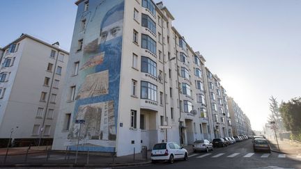 L'immeuble du 8e arrondissement de Lyon (Rhône) où s'est produit le quintuple homicide, le 6 décembre 2015. (ROMAIN LAFABREGUE / AFP)