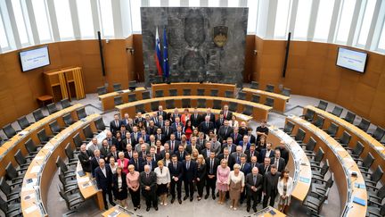 Les membres du Parlement slovène, le 22 juin 2018 à&nbsp;Ljubljana&nbsp;(Slovénie). (JURE MAKOVEC / AFP)