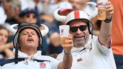 Des supporters anglais lors du quart de finale de la Coupe du monde de rugby contre les Fidji, au stade Vélodrome. (SYLVAIN THOMAS / AFP)