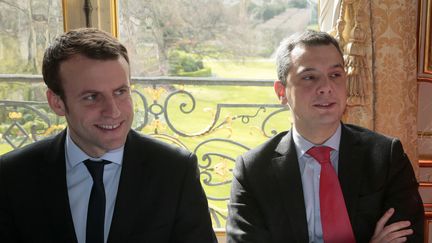 Le président de la République, Emmanuel Macron, et son secrétaire général de l'Elysée, Alexis Kohler, le 7 mars 2016 à Matignon. (JACQUES DEMARTHON / AFP)