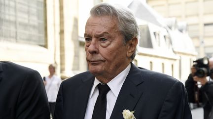 Alain Delon aux funérailles de Mireille Darc, à Paris, le 1er septembre 2017. (BERTRAND GUAY / AFP)