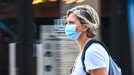 Coronavirus : le port du masque bientôt obligatoire en extérieur dans plusieurs villes