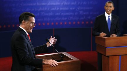 Mitt Romney et Barack Obama, lors du premier débat&nbsp;télévisé de la présidentielle de 2012, le 3 octobre, à Denver. (RICK WILKING / REUTERS POOL / MAXPPP)